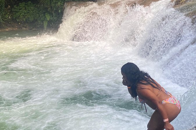 Dunns River Falls and Shopping Tour in Ocho Rios - What the $270 group price really covers