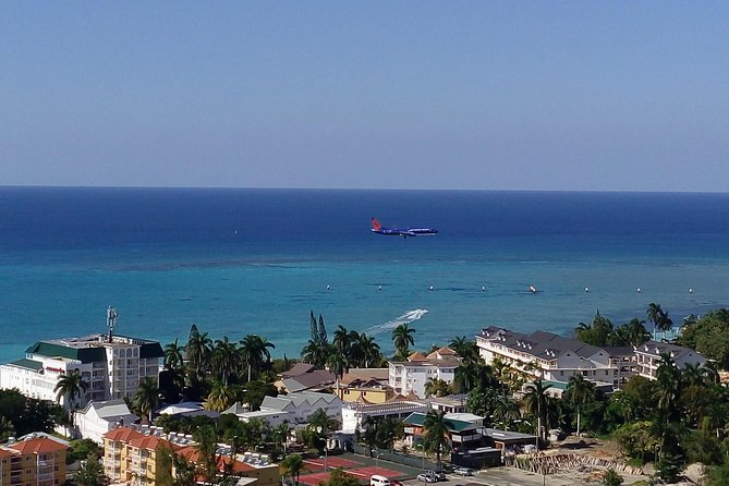 EXCLUSIVE AIRPORT / CRUISE PORT TRANSFER 1-4 Pax - Key points at a glance