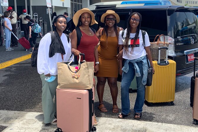 EXCLUSIVE AIRPORT / CRUISE PORT TRANSFER 1-4 Pax - Margaritaville and the entertainment side of town