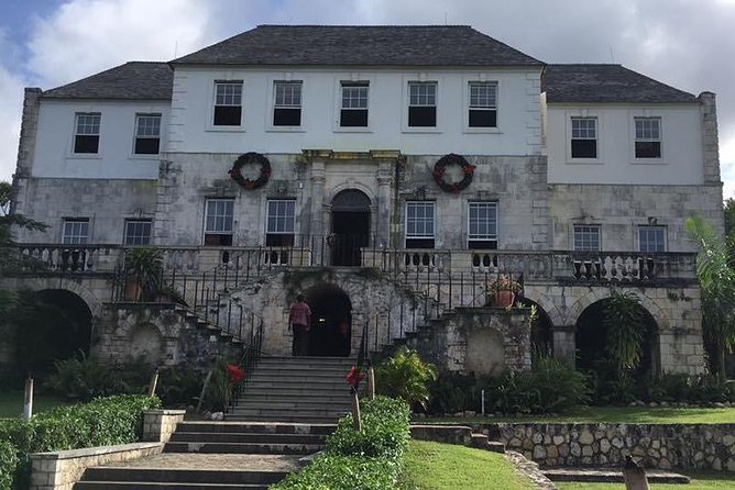 Explore Montego Bay Jamaica Rose Hall Great House Day/Night Tour - The ride from Montego Bay to Rose Hall