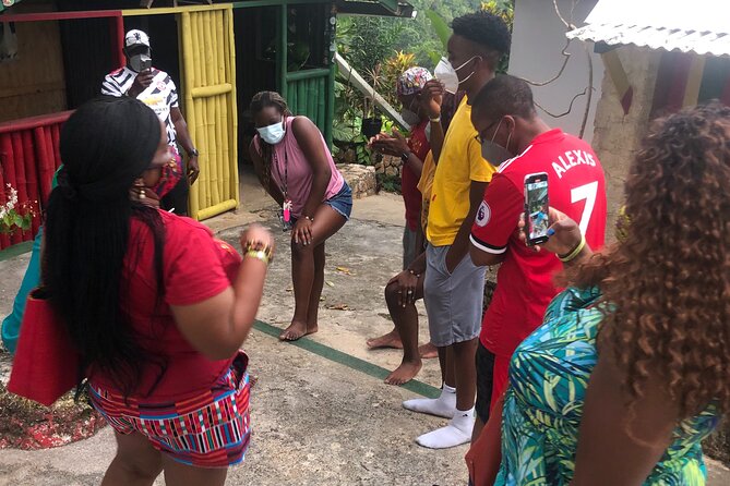 Explore Montego Bay to Bob Marley Mausoleum Nine Miles& Blue Hole - Meeting Bob Marley at the mausoleum