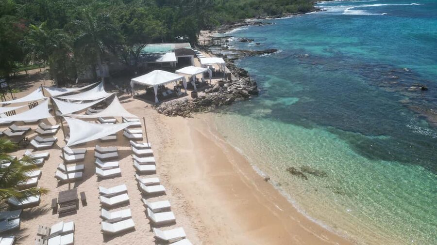 Falmouth: Jungle River Tubing & Bamboo Beach Club VIP Access - What the VIP lunch includes