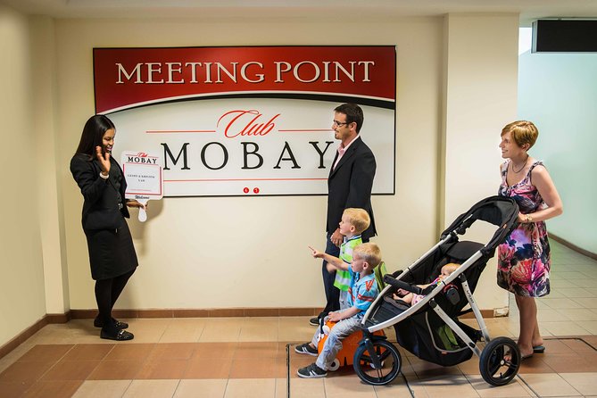 First Class Lounge, Fast Track & Round Trip Private Airport Transport Package - Key points to know before booking