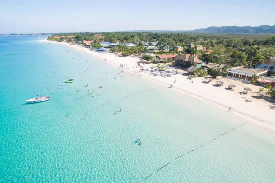 From Montego Bay/Falmouth: Negril Beach Catamaran Cruise - The drive from Montego Bay or Falmouth