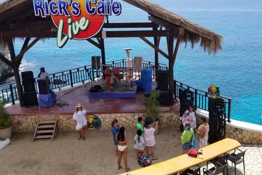 From Montego Bay: Negril Beach and Rick's Café Day Trip - Key points to know before booking