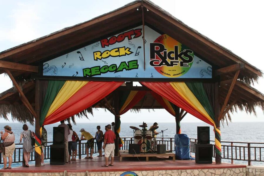 From Montego Bay: Negril Beach & Rick's Cafe Sunset Day Trip - Key details that shape the day