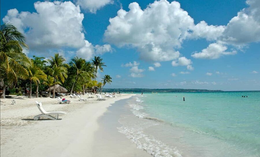 From Negril/Palladium: Negril Beach and Ricks Cafe Tour - Two famous Negril stops in one long day
