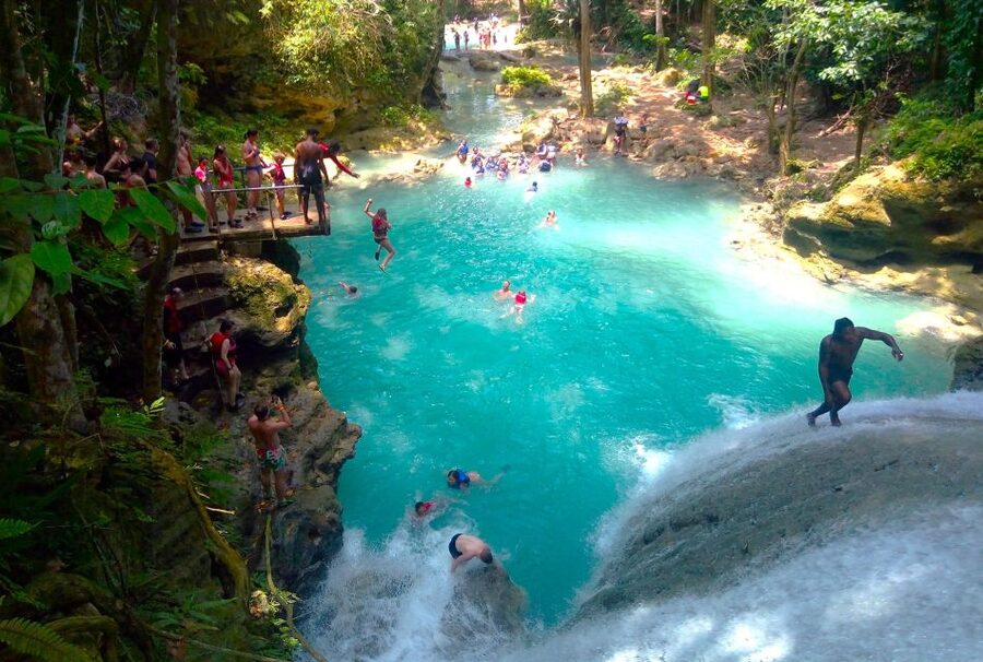 From Ocho Rios: Blue Hole Tour with Jamaican KFC Meal - The Jamaican KFC lunch