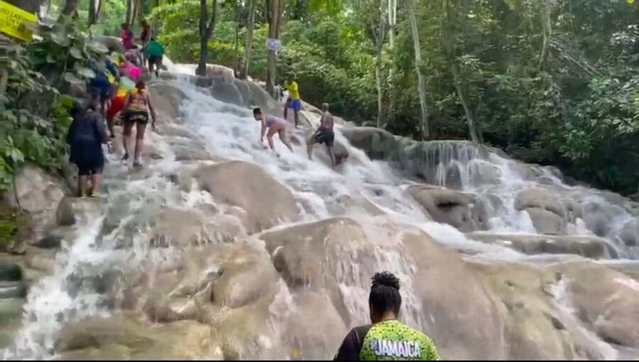 From Ocho Rios / Runaway Bay: Day Trip to Dunn's River Falls - How hard is the 590-foot climb?
