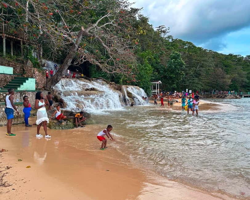 From Ocho Rios / Runaway Bay: Day Trip to Dunn's River Falls - Practical preparation for a smoother climb