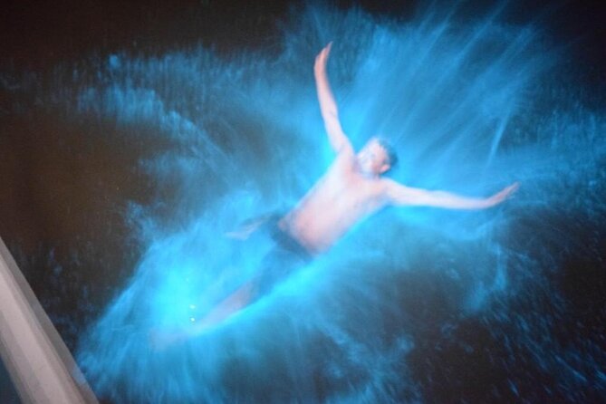 Glow with the Flow: A Romantic Night at the Luminous Lagoon”) - Roadside sights between Montego Bay and Falmouth