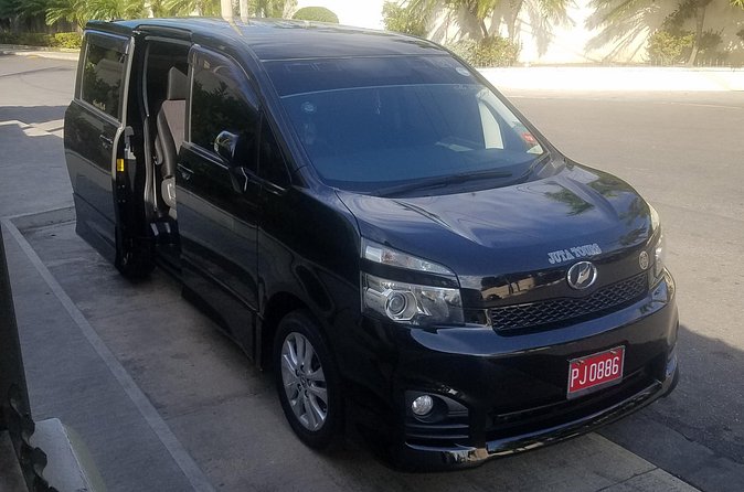 Grand Palladium Private Airport Transfer - Driver conversation and practical Jamaica advice