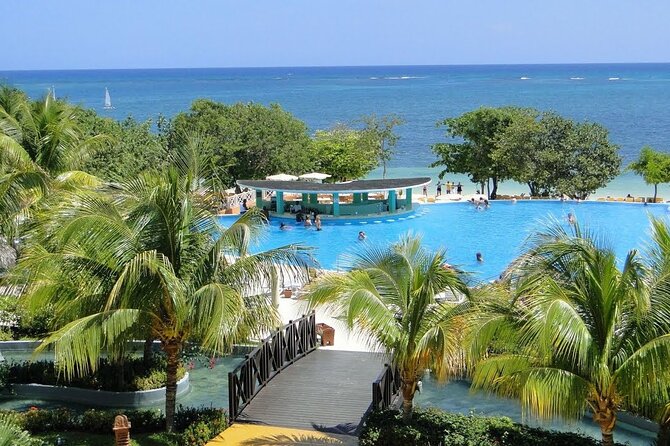 Iberostar Rose Hall Private Airport Transfer - Who this private transfer suits best