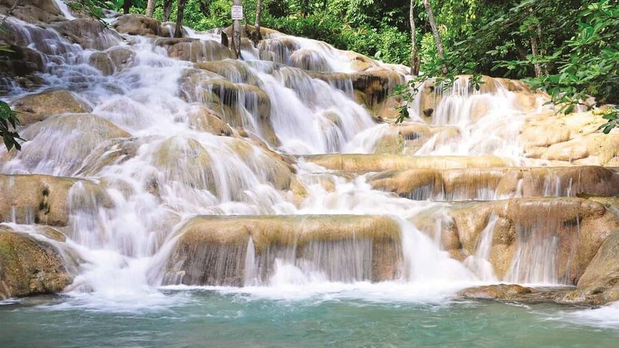Jamaica: Bob Marley, Dunn's River Falls and Luminous Lagoon - Why this private Jamaica day takes so long