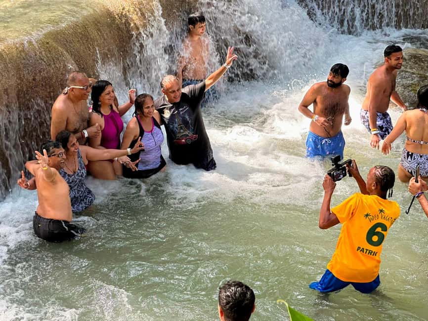 Jamaica Dunn's River Falls guided tour from Ocho Rios hotels - The return trip and three-hour timing