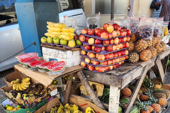Jamaican Street Food and Rum Tasting Private Tour - Fruit stops and the limits of a flexible plan