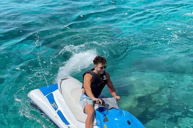 Jet Ski/ Parasailig Water Activity in Montego Bay Jamaica. - Key points to know before you book