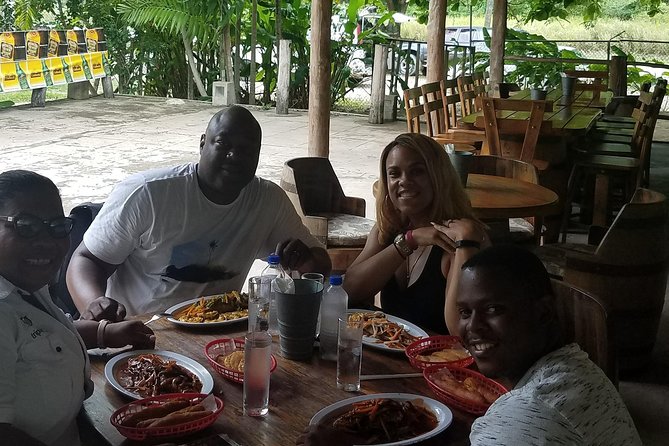 Lunch at Scotchies Jerk Centre From Ocho Rios - Who should choose this Ocho Rios food outing
