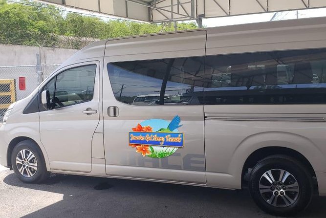 Luxury Bahia Principe Jamaica Private Airport Shuttle - A smoother start at Sangster International Airport