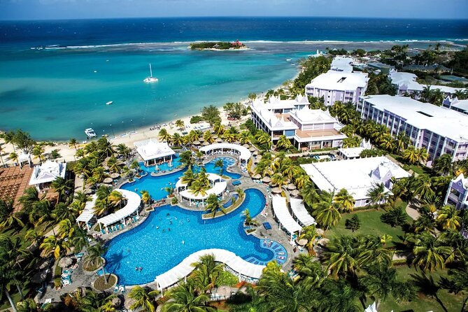 Montego Bay Airport Private Transfers to any Montego Bay Hotels - What the ride is like on the way to your hotel