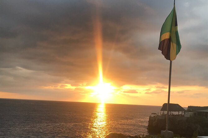 Montego Bay Airport Taxi To HEDONISM Negril - Safety, comfort, and personal service