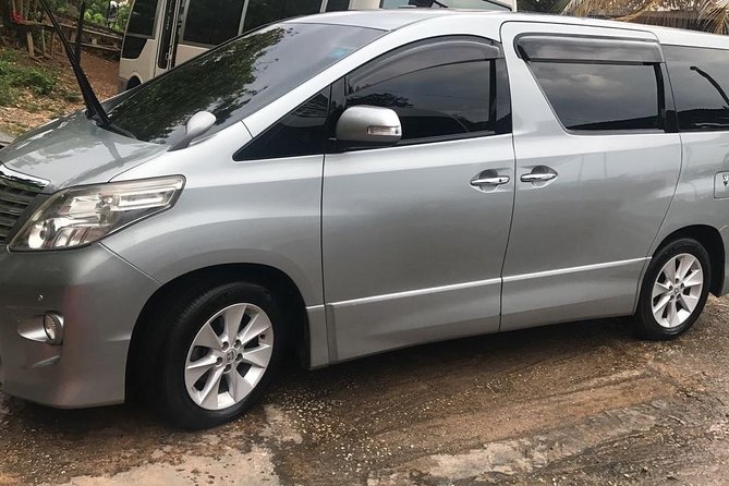 Montego Bay Airport to Grand Bahia Principe Jamaica - Meeting your driver at Sangster Airport