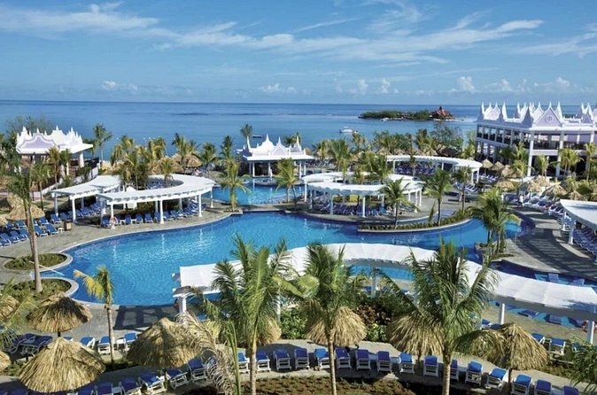 Montego Bay Airport Transfer to Hotels in Montego Bay or Falmouth - Delays, timing, and the cancellation rule