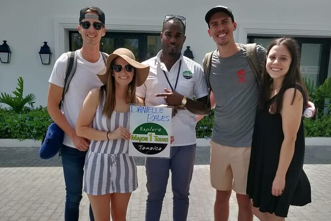 Montego Bay Airport Transfer to Resorts in Montego Bay - The ride to your Montego Bay resort