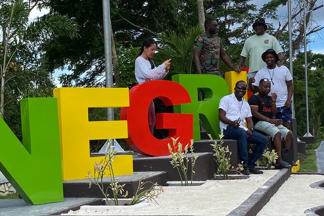 Montego Bay Airport Transfers-Round Trip - Meeting your driver at Montego Bay Airport