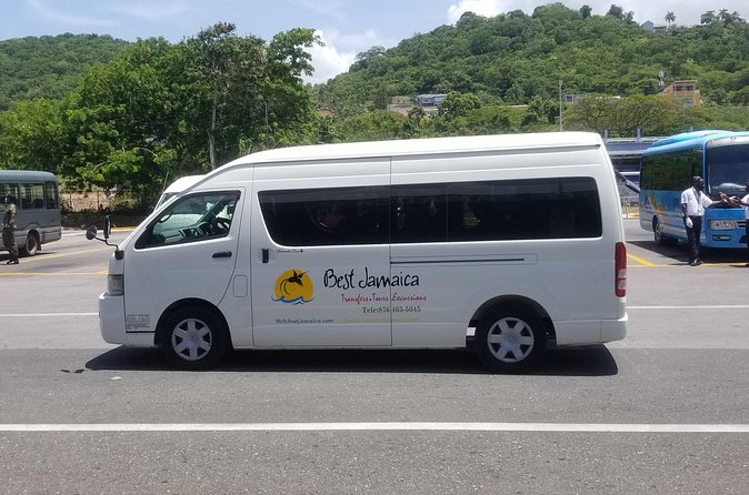Montego Bay Airport Transfers to Hilton Rose Hall - What the 4.6 rating tells you, and what it does not