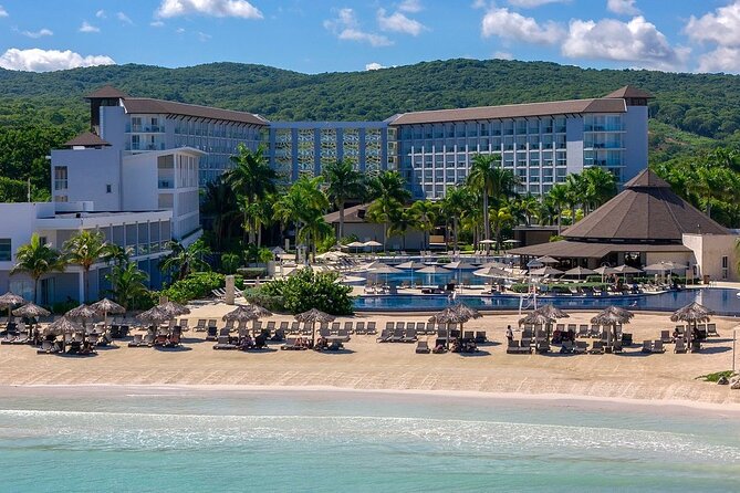 Montego Bay Airport Transfers to Hotels in Falmouth/ Trelawny - Drivers Who Offer More Than a Simple Drop-Off