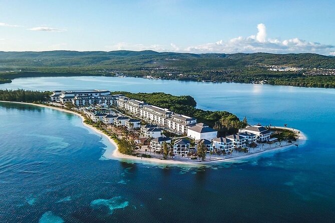 Montego Bay Airport Transfers to Hotels in Falmouth/ Trelawny - A Private Ride Versus a Shared Shuttle