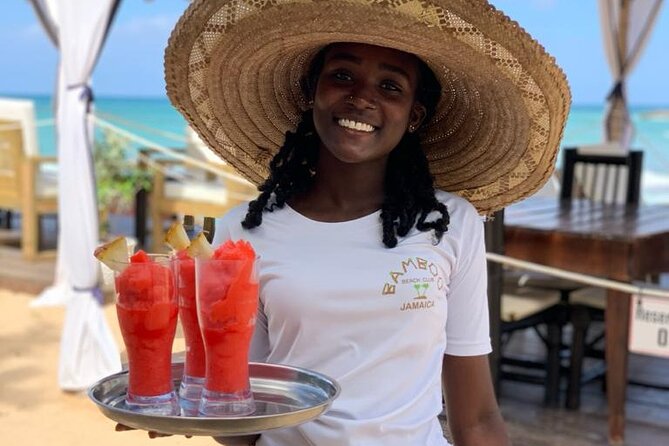 Montego Bay: Bamboo Beach Club with Lunch and Cocktails - Three hours by the sea