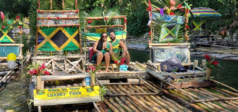 Montego Bay: Bamboo Raft Cruise on the Great River - The people who shape the day
