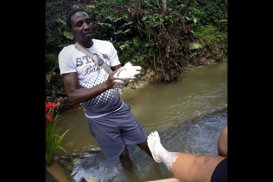 Montego Bay: Bamboo River Rafting and Limestone Foot Massage - A Gentle Start at Lethe Estate