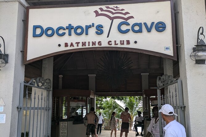 Montego Bay Beach Break and Highlight - The guides can shape the day