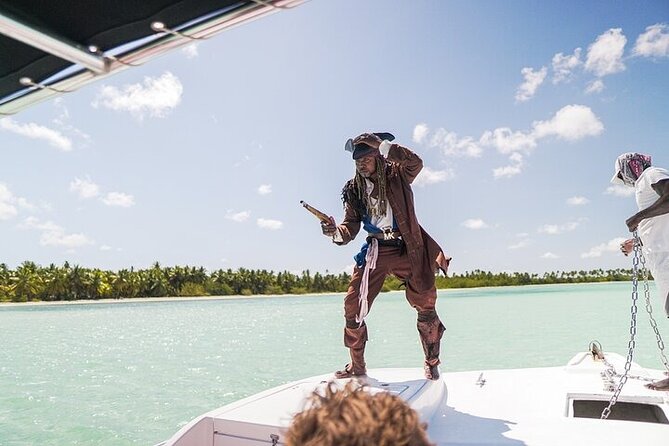 Montego Bay Catamaran: Snorkel Tour with Open Bar & Reggae DJ - Cruising Montego Bay with reggae and Soca