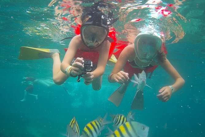 Montego Bay Catamaran: Snorkel Tour with Open Bar & Reggae DJ - A group of up to 60 people