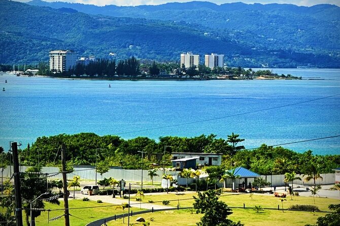 Montego Bay City Tour & Magaritaville with shopping - Shopping at Freeport and Margaritaville