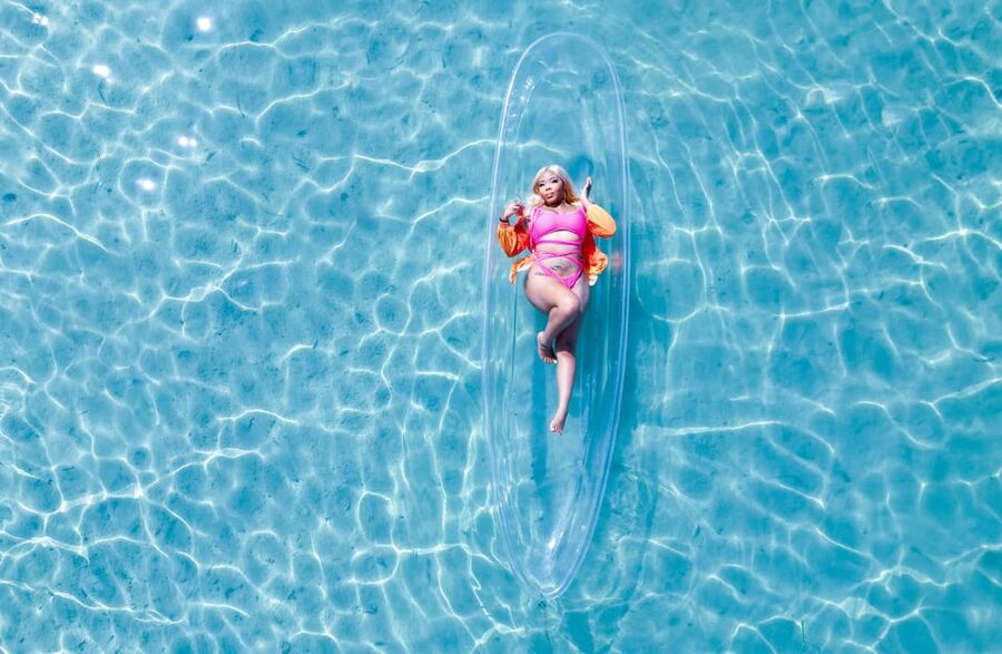Montego Bay: Crystal Clear Kayak Drone singles Photo Shoot - Choosing poses and making the most of private time