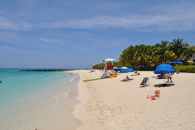 Montego Bay Highlights From Montego Bay Hotels - Why the private format matters