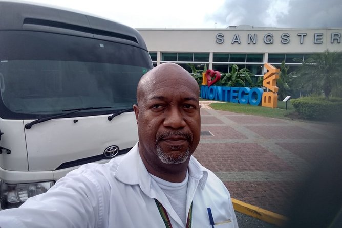 Montego Bay Hotels Private Airport Transfer to Sangster International (MBJ) - A private ride from Montego Bay hotels to MBJ