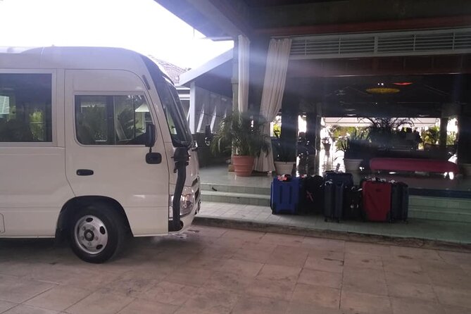 Montego Bay Hotels Private Airport Transfer to Sangster International (MBJ) - What happens when you arrive at MBJ