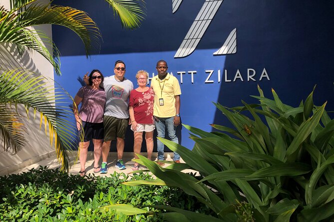 Montego Bay Private Airport Transfer To and from ochi rios - A driver-guide instead of a silent taxi