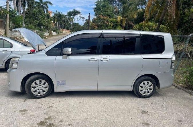 Montego Bay Private Airport Transfers - Round Trip - Romeo’s personal service