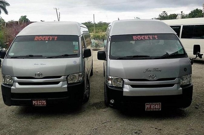 Montego Bay Private Airport Transfers to Montego Bay Hotels in the airport area - The 10 to 15 minute ride to an airport-area hotel