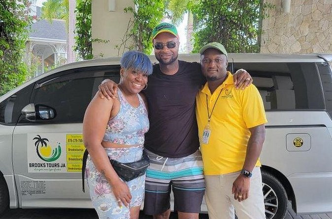 Montego Bay Private Taxi & Airport Transfers - Comfort details that matter on a short ride