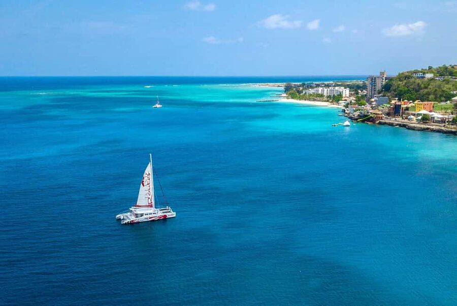 Montego Bay: Reggae Catamaran 18+ Cruise with Open Bar - What the catamaran ride feels like