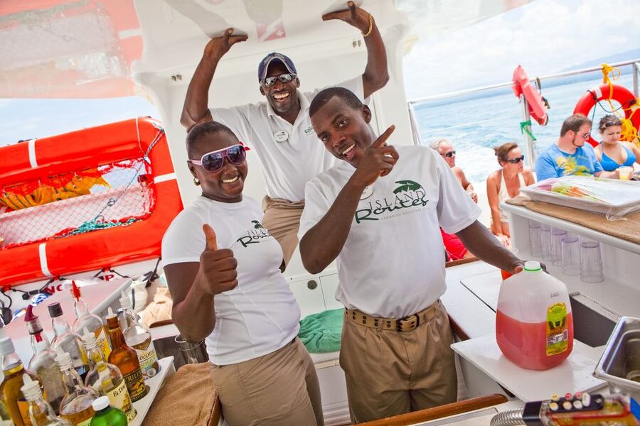 Montego Bay: Reggae Catamaran 18+ Cruise with Open Bar - Food and drinks: useful, but not the main reason to go