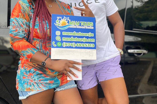 Montego Bay Sightseeing Tour and Souvenir Shopping - Private transport and group size
